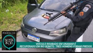 Leia mais sobre o artigo Carro roubado em Unamar é recuperado em Rio Bonito. Três homens foram presos