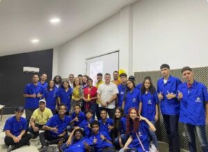 Leia mais sobre o artigo Maio Amarelo: jovens Aprendizes da Salineira realizam ação em escola municipal