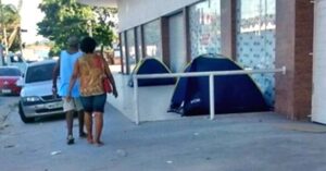 Leia mais sobre o artigo Cabo Frio registra aumento da população em situação de rua 