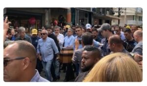 Leia mais sobre o artigo Aplausos, lembranças e lágrimas no velório de José Bonifácio: as homenagens ao Prefeito de Cabo Frio