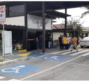 Leia mais sobre o artigo Licitação da concessão do aeroporto de Cabo Frio é suspensa pelo TCE-RJ por suspeitas de direcionamento