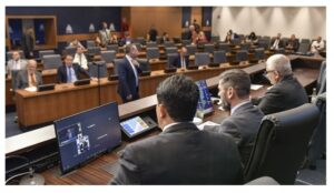 Leia mais sobre o artigo BANCOS PODEM SER OBRIGADOS A TER TELEFONE EXCLUSIVO PARA ATENDIMENTO DE IDOSOS
