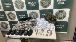 Leia mais sobre o artigo Operação conjunta apreende material entorpecente em Iguaba Grande