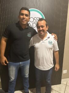 Leia mais sobre o artigo A comunicação de uma Prefeitura precisa de gente qualificada. Todos os turistas precisam ser valorizados’, dispara Júnior Chuchu, Secretário de Turismo de Arraial do Cabo