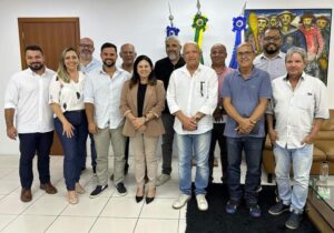 Leia mais sobre o artigo Revitalização do Boulevard Canal mais próximo de acontecer através do Presidente da Câmara de Cabo  Frio, Miguel Alencar