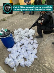 Leia mais sobre o artigo Polícia Militar apreende grande quantidade de entorpecentes em São Pedro da Aldeia