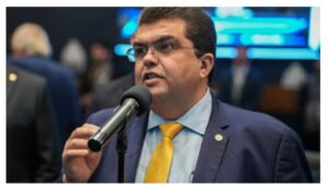 Leia mais sobre o artigo Projeto autoriza permanência de animais domésticos de pequeno porte em estabelecimentos abertos