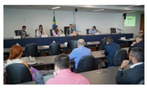 Leia mais sobre o artigo GOVERNO INFORMA EM AUDIÊNCIA PÚBLICA NA ALERJ AUMENTO DE R$ 15 BILHÕES NA DÍVIDA LÍQUIDA DO ESTADO