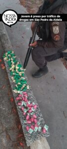 Leia mais sobre o artigo Jovem é preso por tráfico de drogas em Sào Pedro da Aldeia