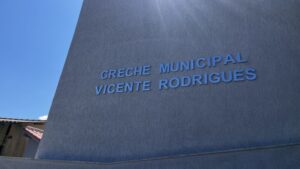Leia mais sobre o artigo Creche Municipal Vicente Rodrigues é reinaugurada em Arraial do Cabo
