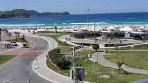 Leia mais sobre o artigo Após recomendação e acordo com MPF, Prefeitura de Cabo Frio (RJ) instala contentores de lixo na Praia do Forte