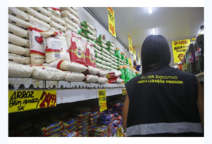 Leia mais sobre o artigo Procon de Búzios realiza fiscalização em mercados do município para coibir práticas abusivas no preço do arroz