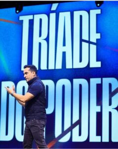 Leia mais sobre o artigo Cabo Frio recebe neste sábado o treinamento ‘ Tríade do Poder’ com Márcio Micheli, autor do bestseller que deu nome ao curso