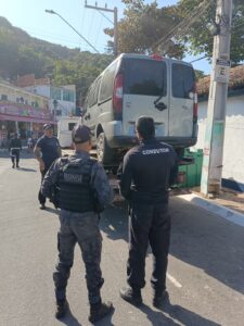 Leia mais sobre o artigo SEMUSP realiza operação em Arraial do Cabo
