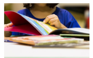 Leia mais sobre o artigo AGORA É LEI: ALUNOS DE ESCOLAS PÚBLICAS PODEM TER BENEFÍCIO DO ESTADO PARA COMPRA DE LIVROS