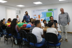 Leia mais sobre o artigo Crianças com altas habilidades e superdotação visitam a obra de ampliação da Estação de Tratamento de Esgoto de São Pedro da Aldeia