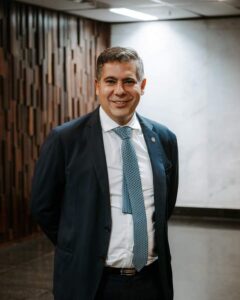 Leia mais sobre o artigo Dr. Serginho, pré-candidato a Prefeito de Cabo Frio, vai criar subsecretaria do autismo