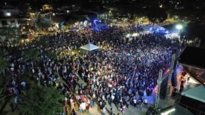Leia mais sobre o artigo Alexandre Martins, Prefeito de Búzios, comemora sucesso da Semana Gospel