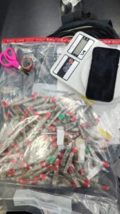 Leia mais sobre o artigo Digital influencer do tráfico é preso em São Pedro da Aldeia