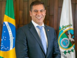 Leia mais sobre o artigo Dr. Serginho oficia Prefeitura de Cabo Frio para dar início a transição