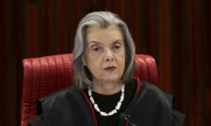 Leia mais sobre o artigo Presidente do TSE conclama eleitores a comparecerem às urnas