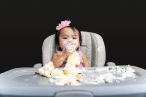 Leia mais sobre o artigo Consumo de açúcar entre gestação e os 2 anos de idade da criança está ligado à saúde mais frágil no futuro, indica estudo