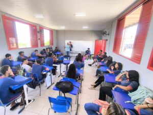 Leia mais sobre o artigo Alunos do Colégio Vera Felizardo participam de ‘Oficina de Letramento Visual’ com fotografia