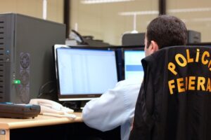 Leia mais sobre o artigo Governo autoriza concurso público para a Polícia Federal com 192 vagas; confira cargos