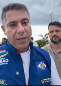 Leia mais sobre o artigo Primeiro dia do ano é marcado por ações de ordenamento e limpeza na Praia do Forte