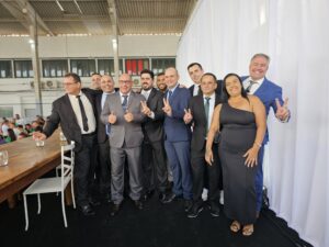 Leia mais sobre o artigo Prefeito, vice e vereadores tomam posse em Arraial do Cabo