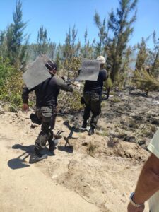 Leia mais sobre o artigo Dois incêndios atingiram Arraial do Cabo nesta segunda-feira,  (20)
