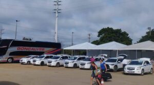Leia mais sobre o artigo Motoristas de aplicativo denunciam monopólio e negociação dos taxistas no Terminal de ônibus de Turismo de Cabo Frio