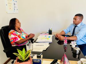 Leia mais sobre o artigo Secretaria de Desenvolvimento Social, Trabalho e Renda recebe visita do vereador Aurélio Barros