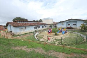 Leia mais sobre o artigo Escola Municipal João José de Carvalho será transformada em duas unidades com infraestrutura de alto padrão, em Armaçãos dos Búzios