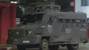 Leia mais sobre o artigo RJ negocia com governo dos EUA para reconhecer Comando Vermelho como organização criminosa internacional