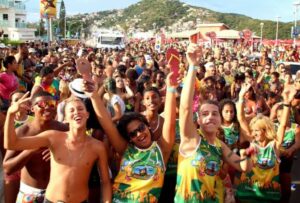 Leia mais sobre o artigo Cabo Frio e Arraial do Cabo estão entre as cidades mais procuradas para o Carnaval