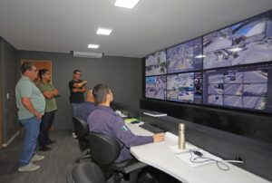 Leia mais sobre o artigo Búzios reforça segurança com 419 câmeras de monitoramento em operação