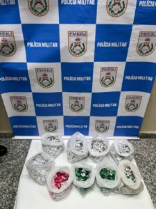 Leia mais sobre o artigo “Zóio” é preso com mais de mil cápsulas de cocaína em São Pedro da Aldeia