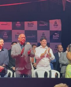 Leia mais sobre o artigo Bernardo Alcântara, Secretário de Educação de Arraial do Cabo, comemora os 40 anos da cidade que ama