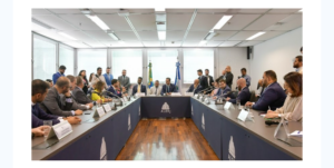 Leia mais sobre o artigo COMISSÃO DA ALERJ APROVA EM SABATINA INDICAÇÃO DE THIAGO PAMPOLHA PARA CONSELHEIRO DO TCE-RJ