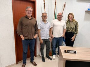 Leia mais sobre o artigo Arraial do Cabo vira o centro político da Região dos Lagos para as definições das próximas eleições e Marcelo Magno o ‘coringa’ de votos