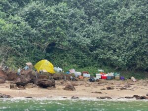 Leia mais sobre o artigo Fiscalização rápida na Ilha Feia reforça compromisso de Búzios com a preservação ambiental
