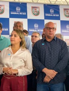 Leia mais sobre o artigo Prefeito de Arraial do Cabo, Marcelo Magno, marca presença em solenidade ao lado do governador Cláudio Castro em Cabo Frio
