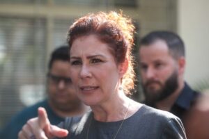Leia mais sobre o artigo Deputada Carla Zambelli é presa na Itália, diz Ministério da Justiça