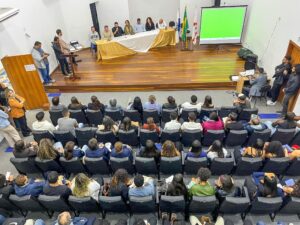 Leia mais sobre o artigo Arraial do Cabo abre Mês da Juventude com programação cultural e participação de estudantes