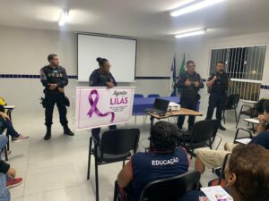 Leia mais sobre o artigo Patrulha Maria da Penha realiza ação de conscientização sobre o Agosto Lilás em escola de Arraial do Cabo