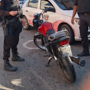 Leia mais sobre o artigo Proeis apreende motocicleta com chassi ilegível em Arraial do Cabo