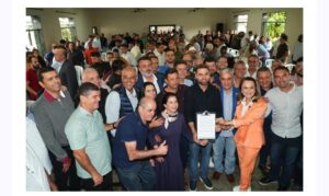 Leia mais sobre o artigo Ceciliano propõe grupo de trabalho com prefeitos do Norte e Noroeste para auxiliar agricultores afetados por mudanças climáticas