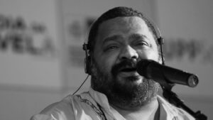 Leia mais sobre o artigo Arlindo Cruz, cantor, compositor e multi-instrumentista, morre no Rio