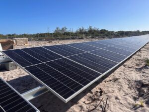 Leia mais sobre o artigo Arraial do Cabo investe em energia solar para escolas e repartições da Secretaria de Educação